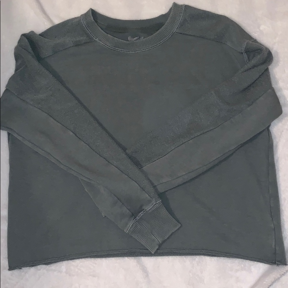 Crop top sweater